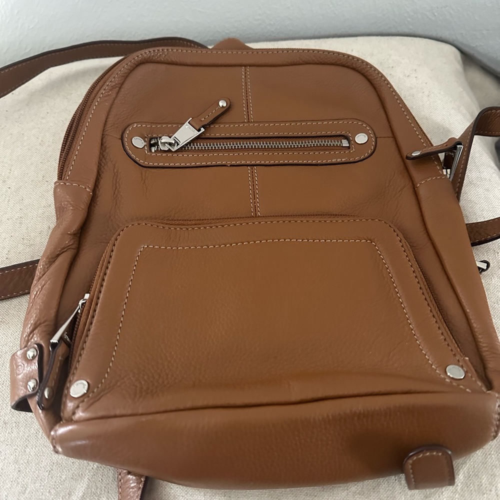 NWOT Genuine Leather Backpack with Chain Pattern Interior